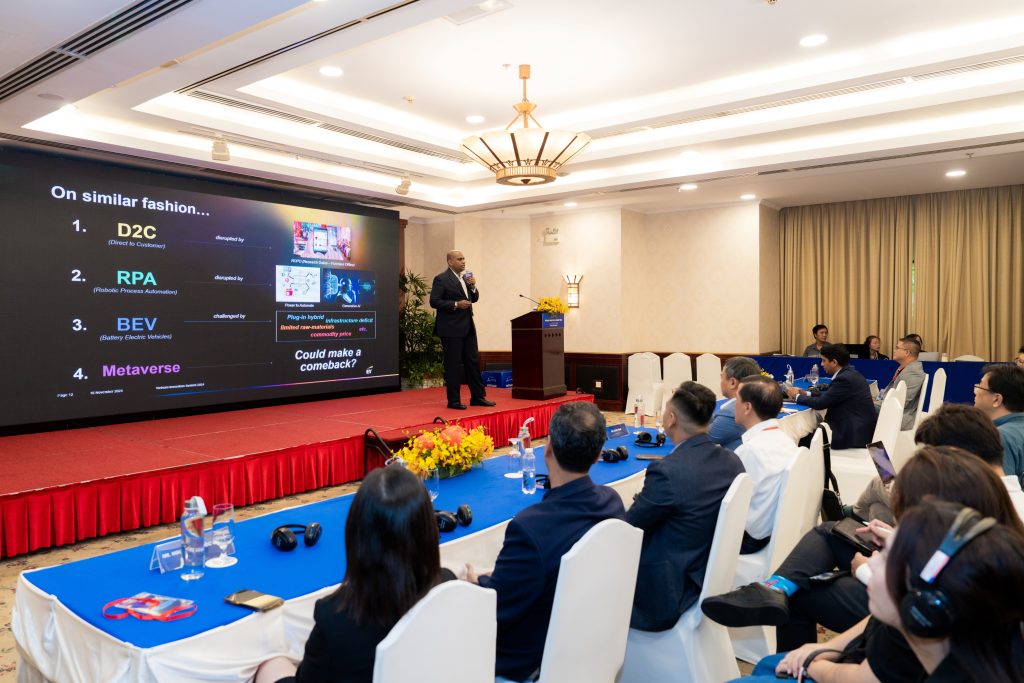 Full view of the keynote session at Vietnam Innovation Summit 2024